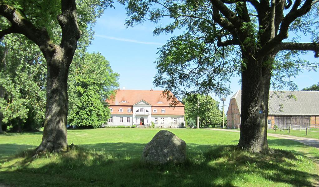 Landhotel Gut Zarrentin Gransebieth Exterior foto